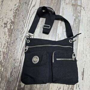 Baggallini Sydney Black Silver Hardware Travel Crossbody Bag